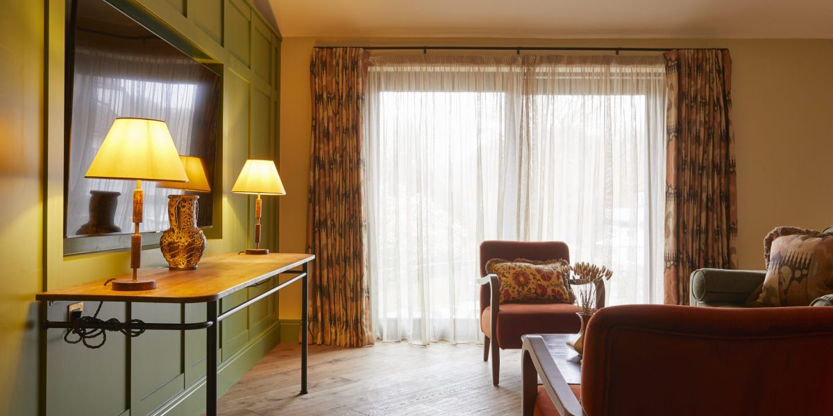 Grisedale room is larger and has 2 sofas.